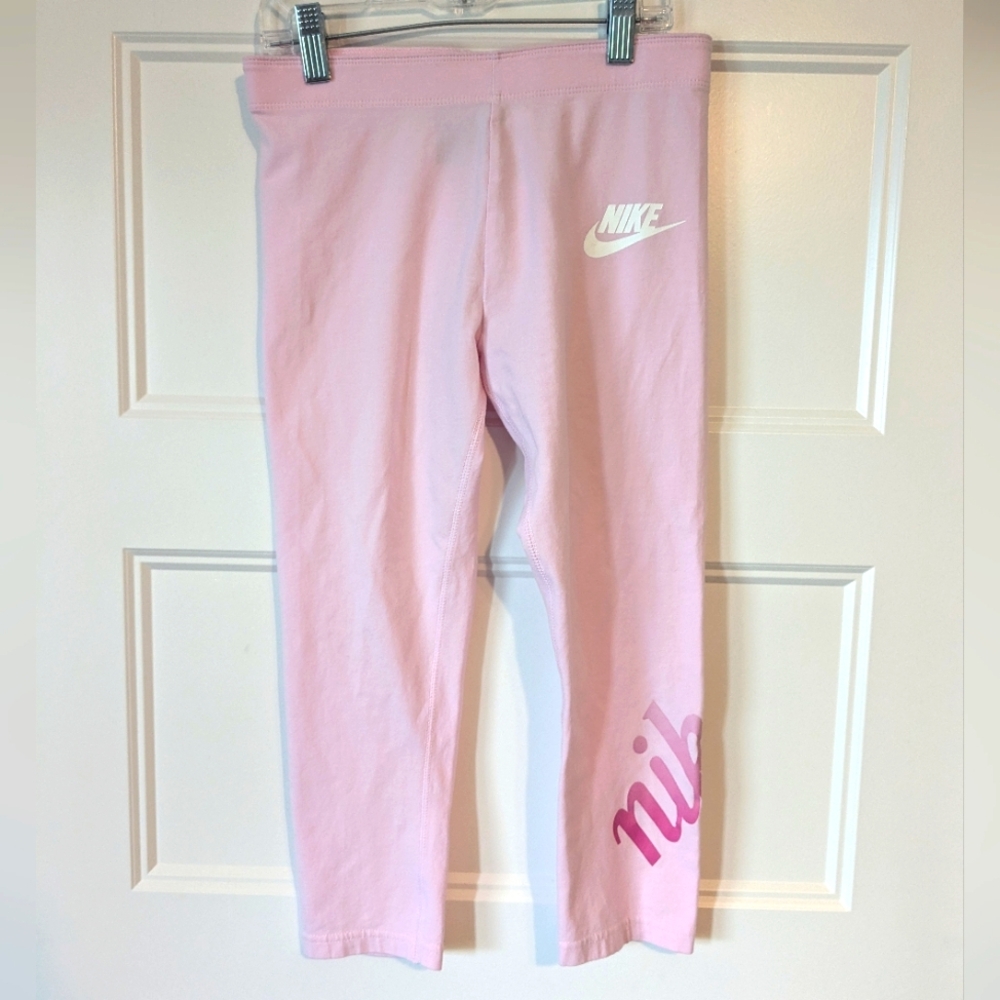 Girls Nike ankle length leggings